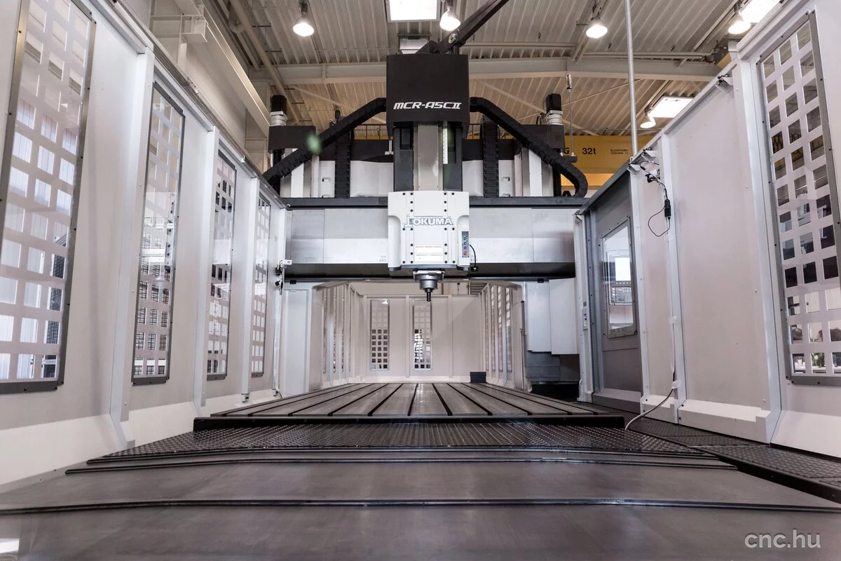 MCR-A5CII - High-complexity 5-sided machining // OKUMA Europe GmbH